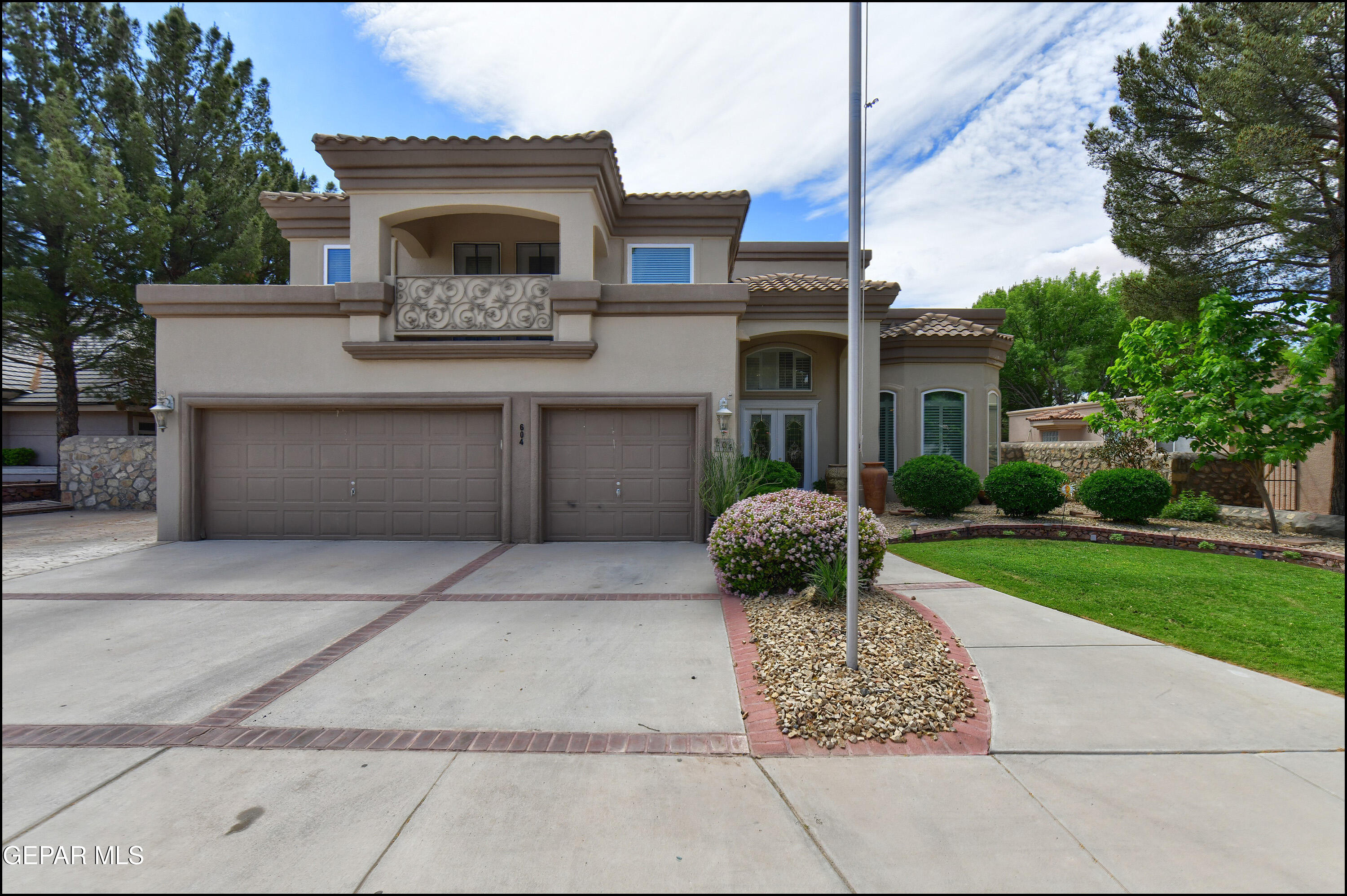 604 Rosinante Road El Paso, TX 79922 - Photo 1 of 46 Front