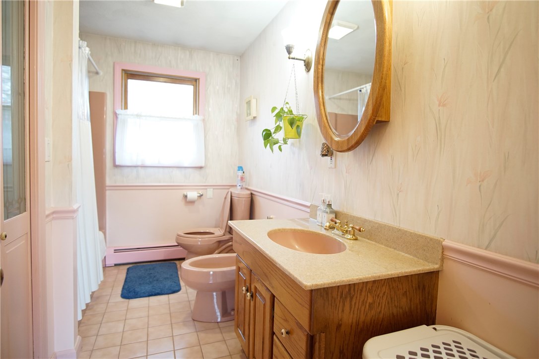 75 Pine Hill Road Johnston, RI 02919 - Photo 12 of 20 Gallery Image 12