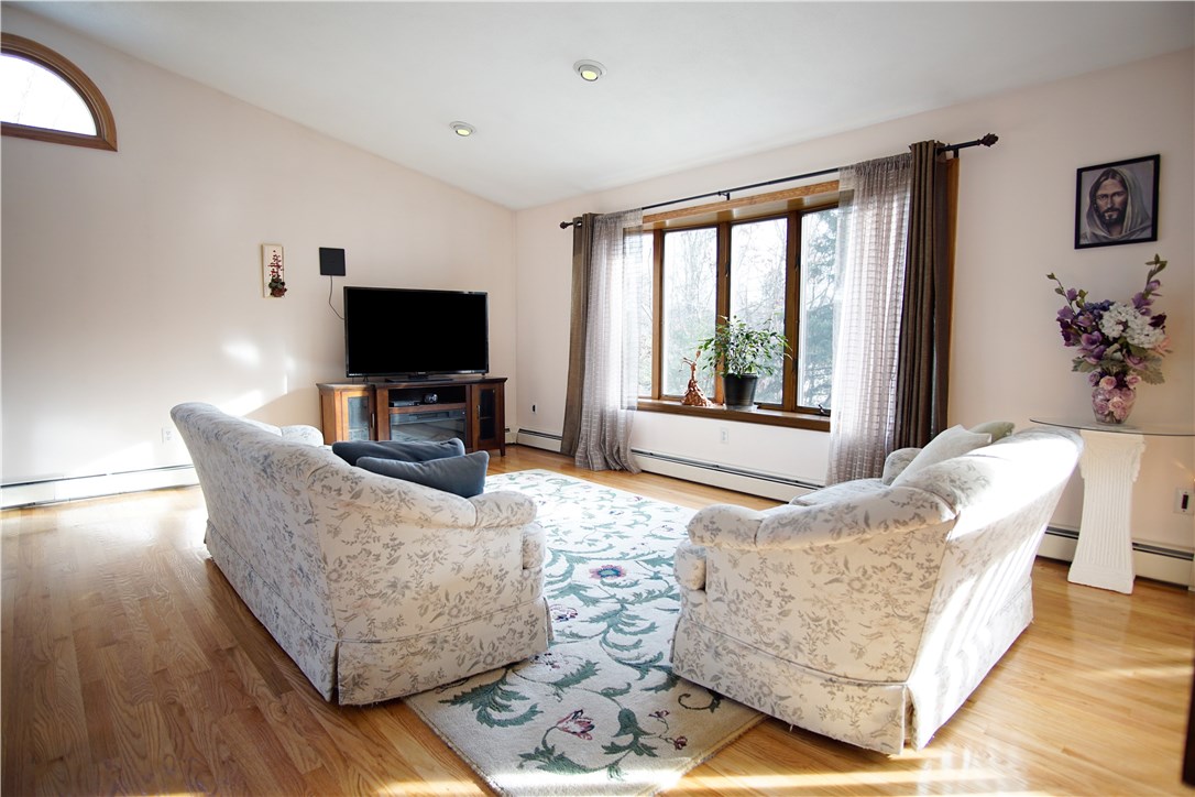 75 Pine Hill Road Johnston, RI 02919 - Photo 5 of 20 Gallery Image 5