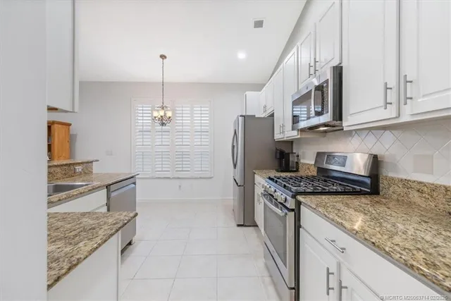 $537,000 | 1052 Southeast Westminster Place, Stuart, FL 34997