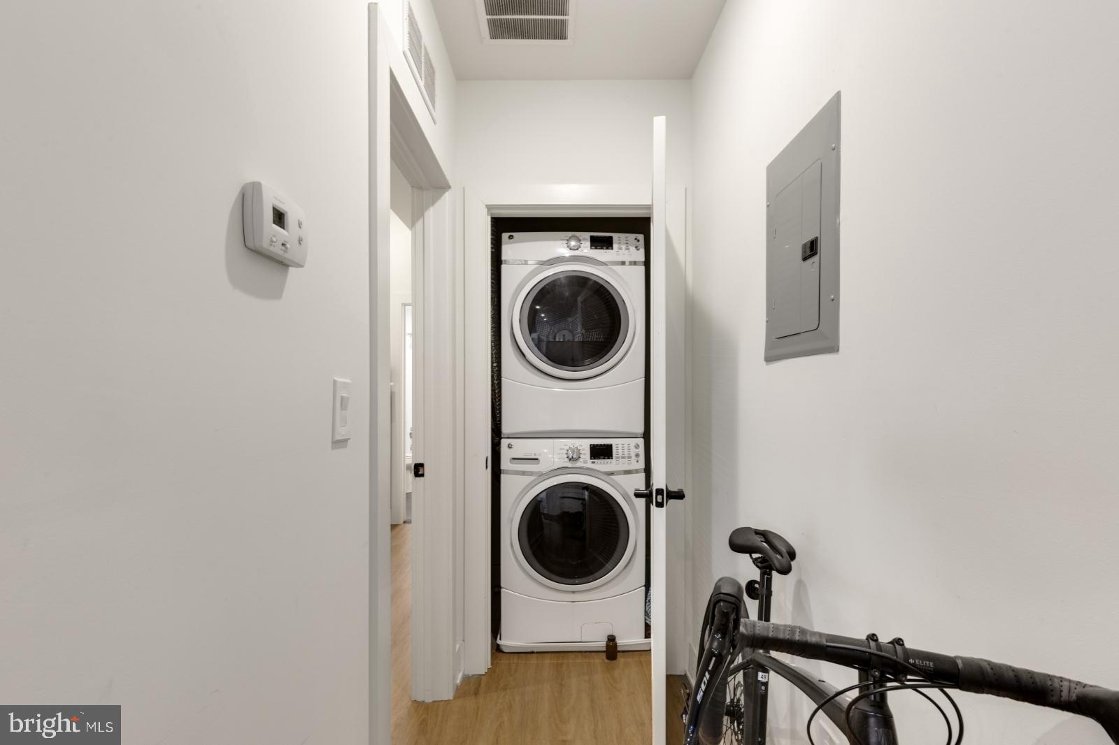 630 Federal Street, Unit 304 Philadelphia, PA 19147 - Photo 12 of 26 a utility room with dryer and washer