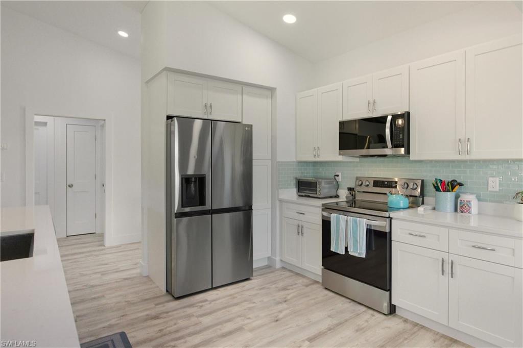 688 Wiggins Lake Drive, Unit 201 Naples, FL 34110 - Photo 13 of 46