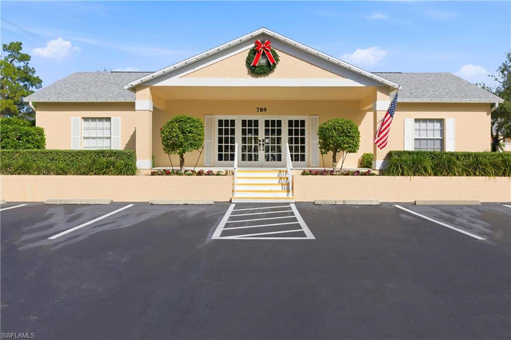 688 Wiggins Lake Drive, Unit 201 Naples, FL 34110 - Photo 43 of 46