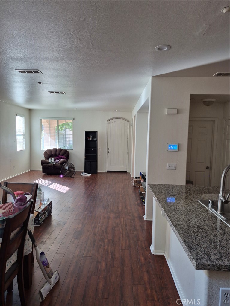 1785 Catania Drive Riverside, CA 92507 - Photo 13 of 47 Open Concept Living Room.