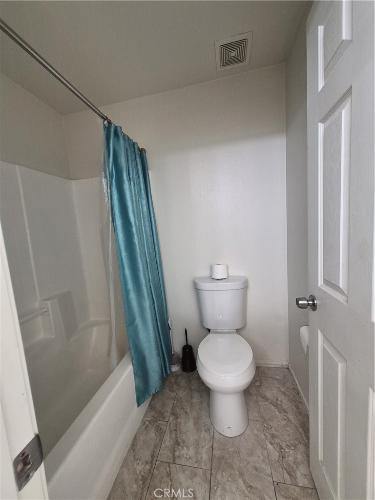1785 Catania Drive Riverside, CA 92507 - Photo 26 of 47 Restroom #2 Upstairs/ Bathroom/Shower/Bathtub