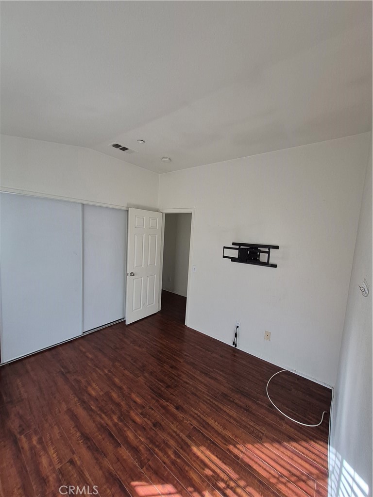 1785 Catania Drive Riverside, CA 92507 - Photo 31 of 47 Large Room #3 with TV Mount. Large Closet.