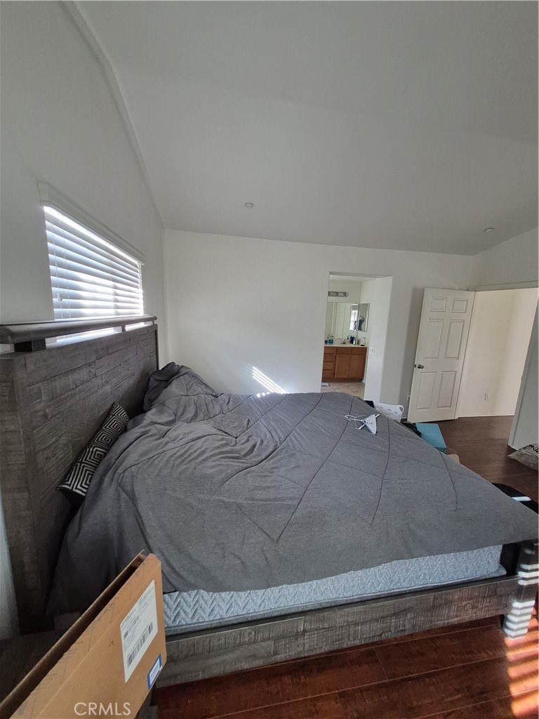 1785 Catania Drive Riverside, CA 92507 - Photo 33 of 47 Huge Main Suit Bedroom. Fits Large Furniture