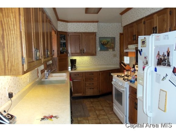 1920 North 24th Street Springfield, IL 62702 - Photo 4 of 10