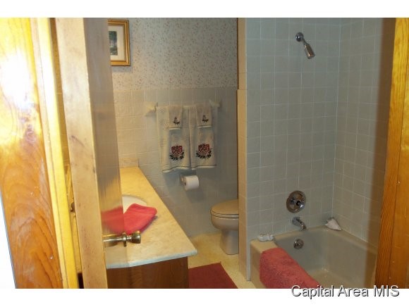 1920 North 24th Street Springfield, IL 62702 - Photo 8 of 10