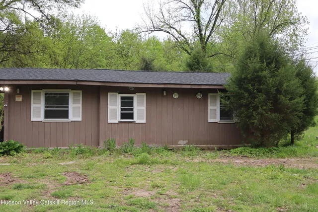 $479,000 | 432 Kings Highway, Saugerties, NY 12477