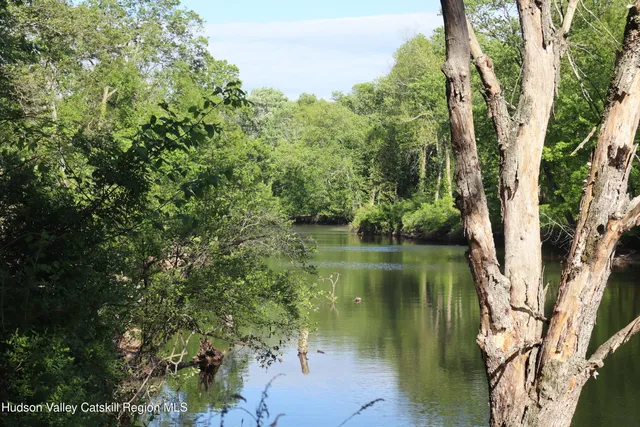 $479,000 | 432 Kings Highway, Saugerties, NY 12477