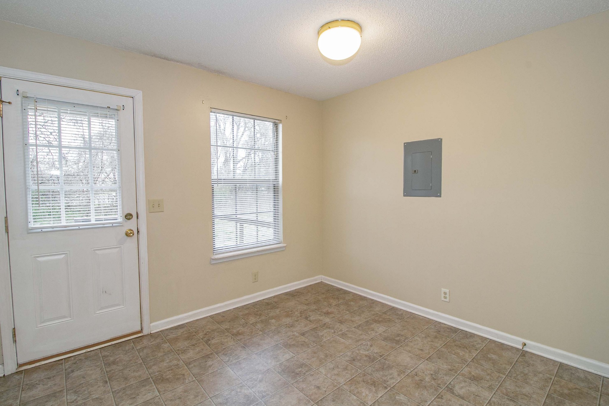 117 Hickory Trace Road, Unit 4 Clarksville, TN 37040 - Photo 11 of 27