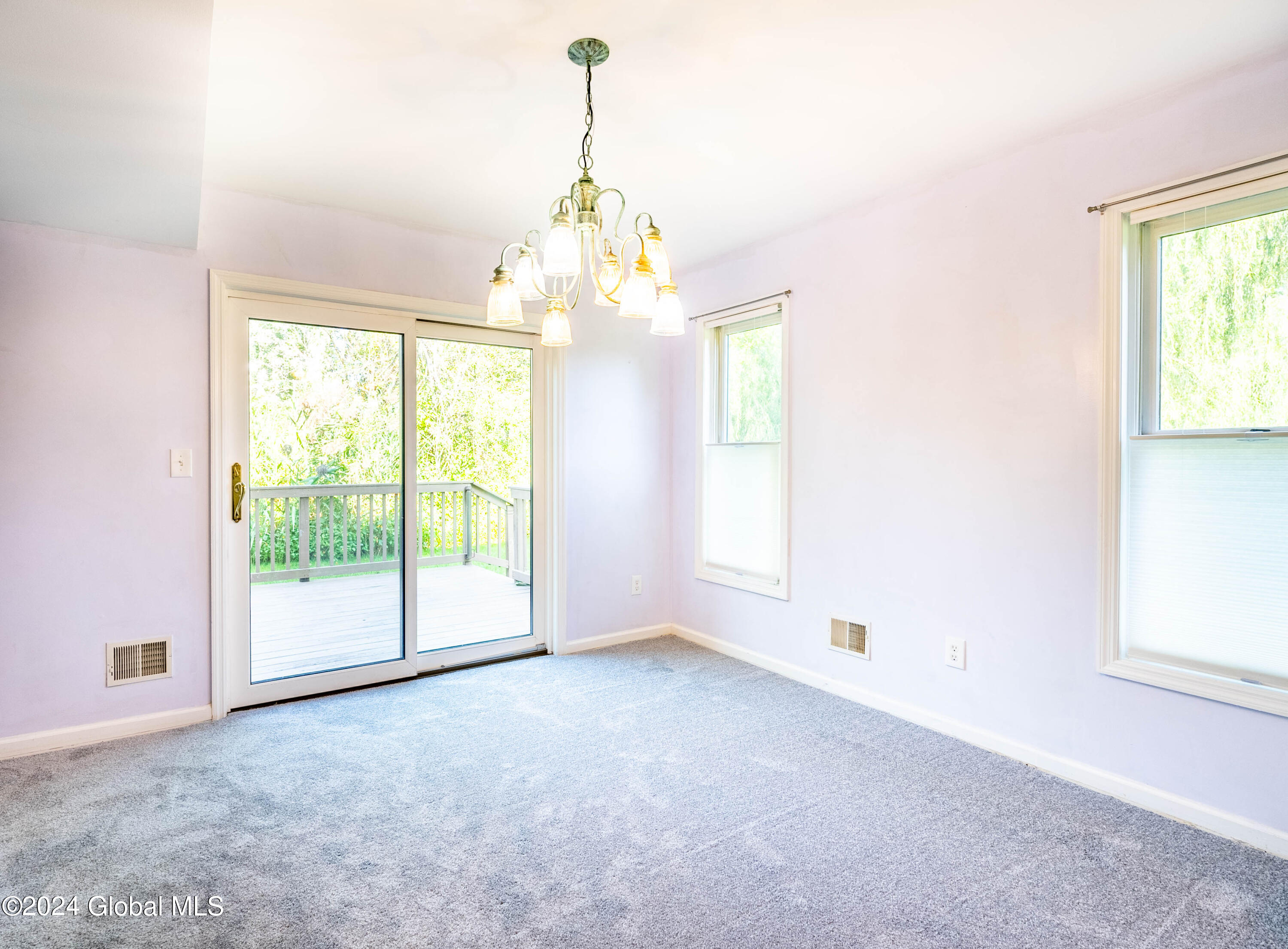 64 Harvard Road Colonie, NY 12189 - Photo 8 of 27 10