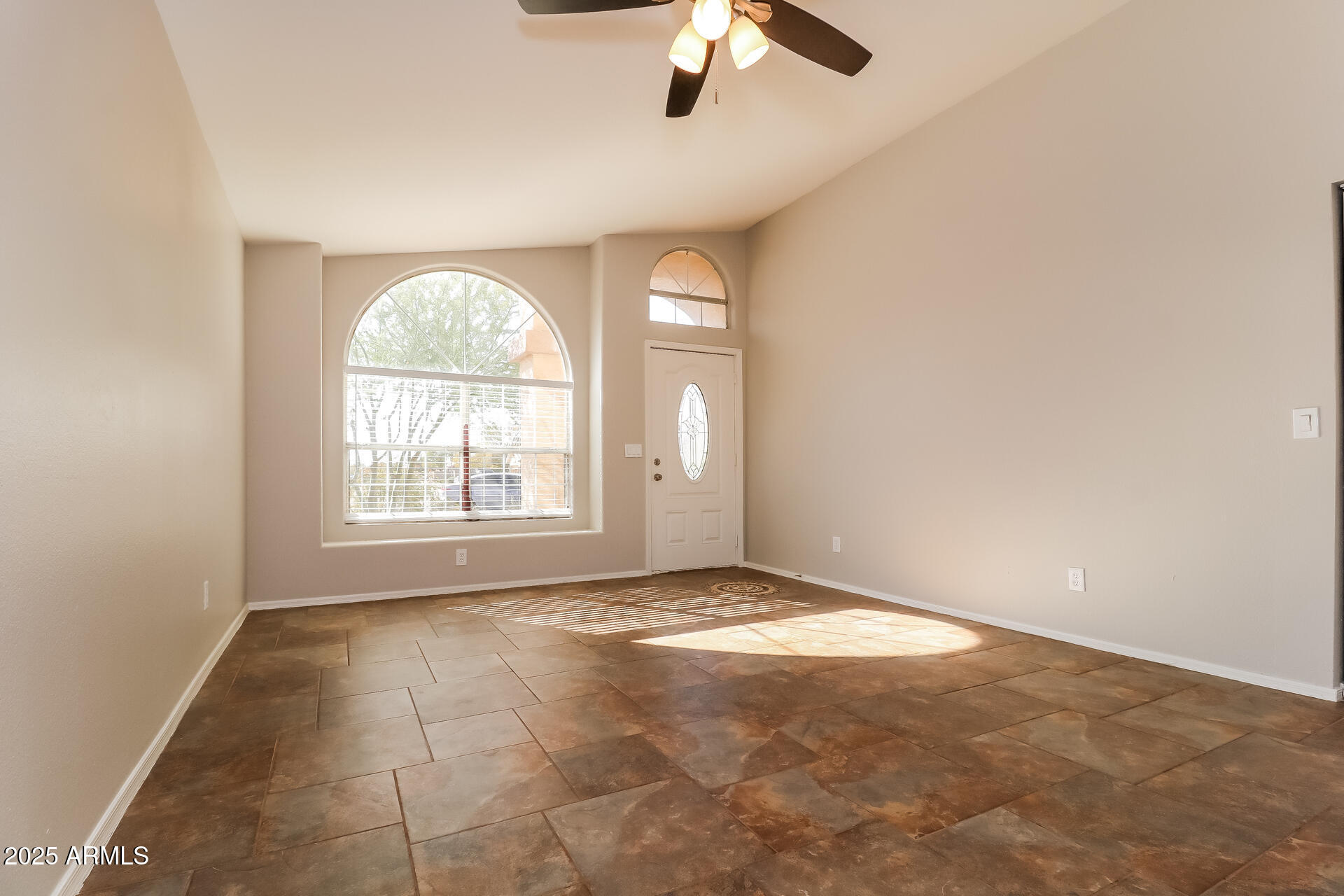 2722 North 122nd Avenue Avondale, AZ 85392 - Photo 3 of 16 003-photo-living-room-12162392