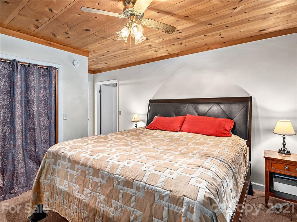 70 Rock Rest Road Hendersonville, NC 28739 - Photo 13 of 35 Gallery Image 13