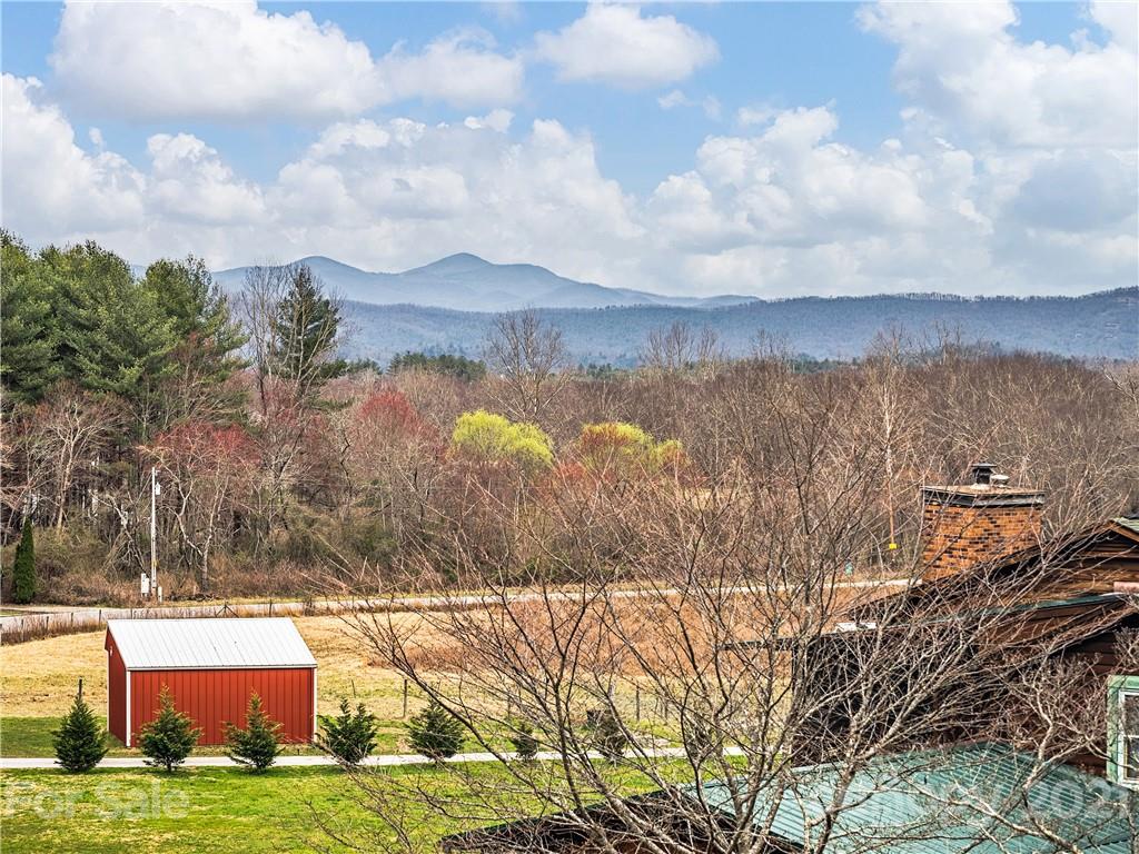 70 Rock Rest Road Hendersonville, NC 28739 - Photo 3 of 35 Gallery Image 3