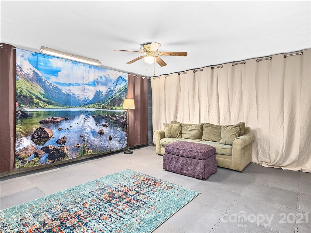 70 Rock Rest Road Hendersonville, NC 28739 - Photo 23 of 35 Gallery Image 23