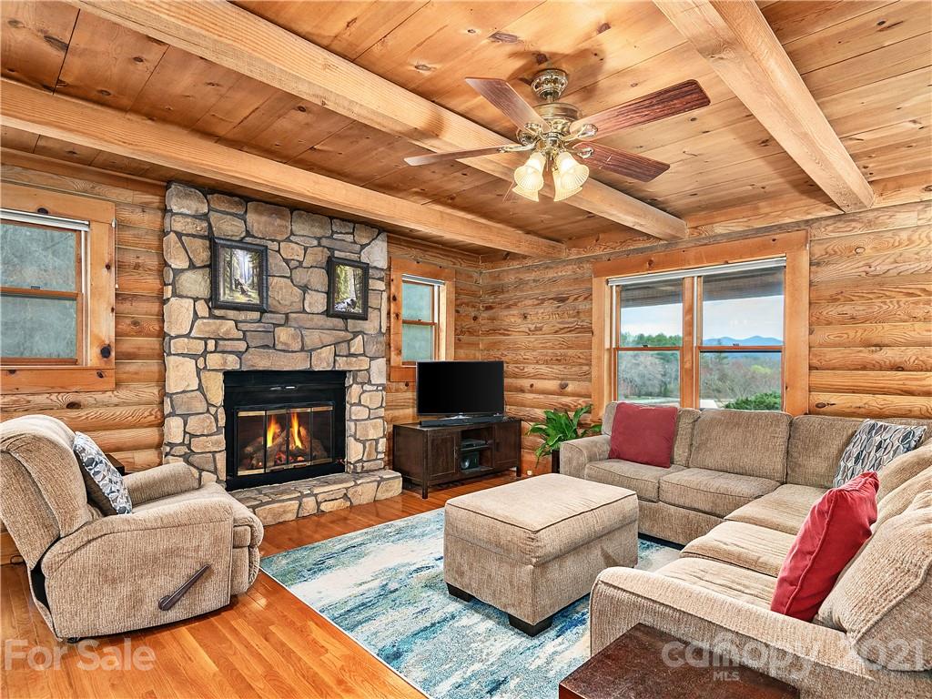 70 Rock Rest Road Hendersonville, NC 28739 - Photo 6 of 35 Gallery Image 6
