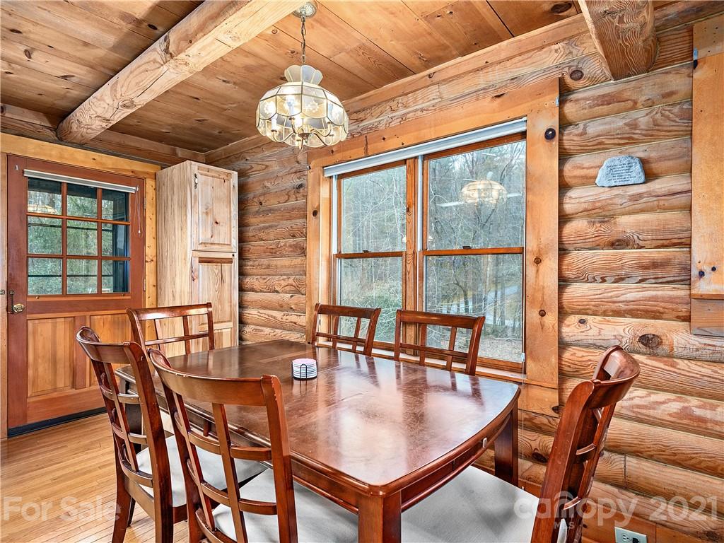70 Rock Rest Road Hendersonville, NC 28739 - Photo 8 of 35 Gallery Image 8
