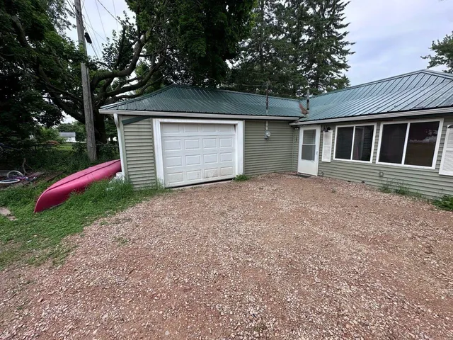 $155,000 | 107 North Forest Avenue, Gillett, WI 54124