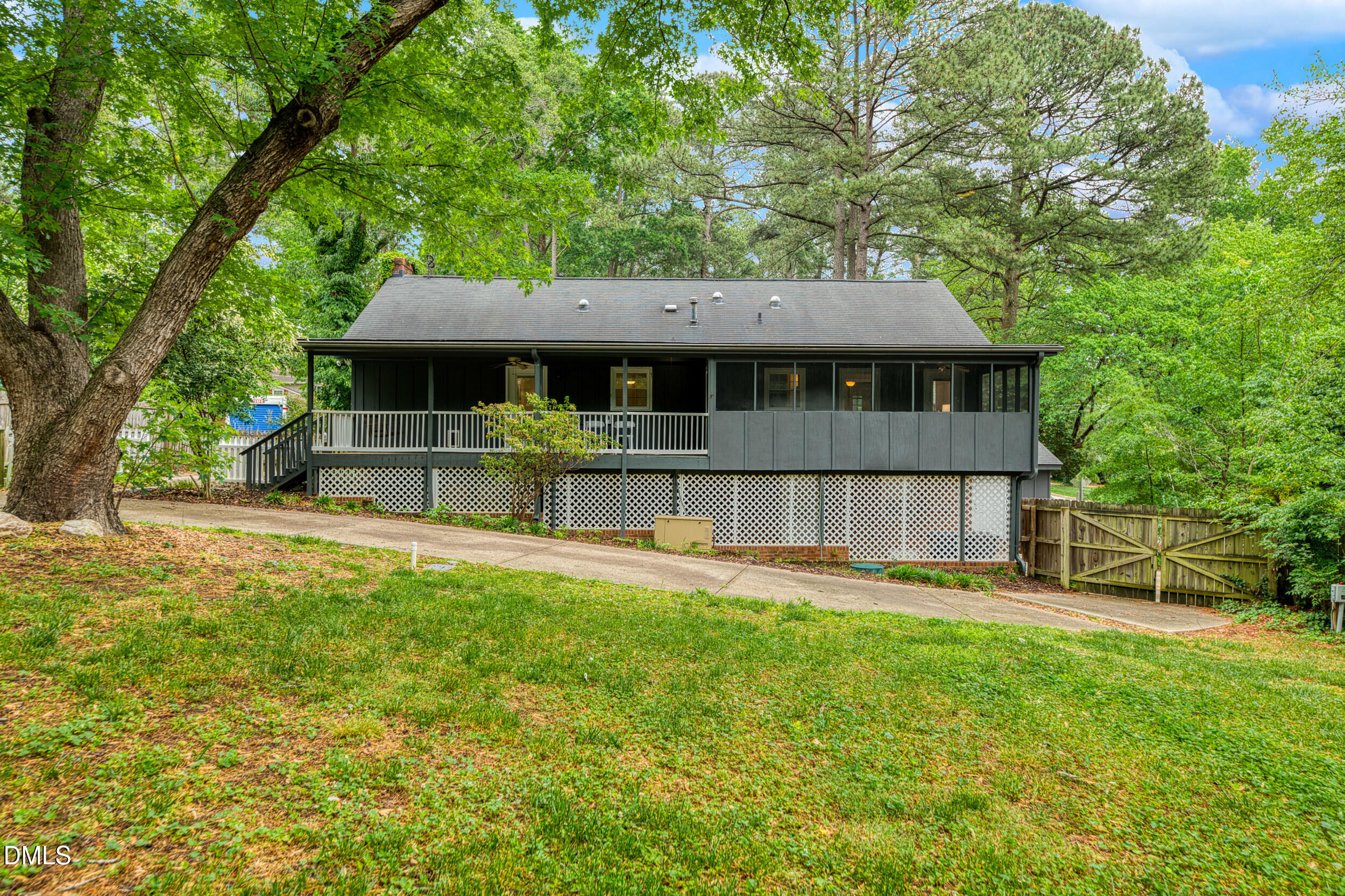 1701 Bellemeade Street Raleigh, NC 27607 - Photo 35 of 47 35 -1701 bellemeade st, exterior