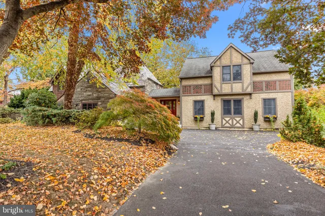 $899,900 | 1191 Wheatsheaf Lane, Abington, PA 19001