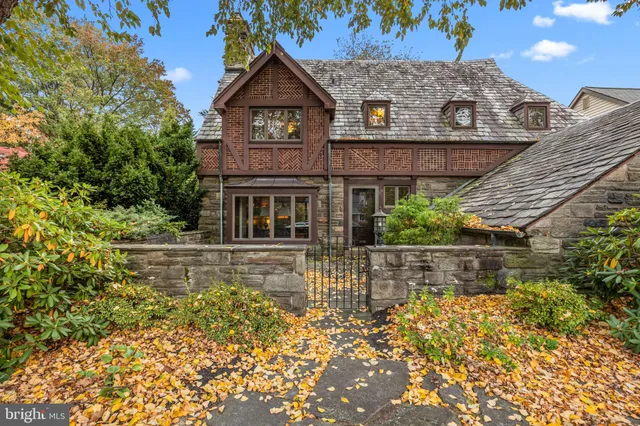 $899,900 | 1191 Wheatsheaf Lane, Abington, PA 19001