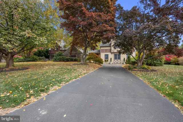 $899,900 | 1191 Wheatsheaf Lane, Abington, PA 19001