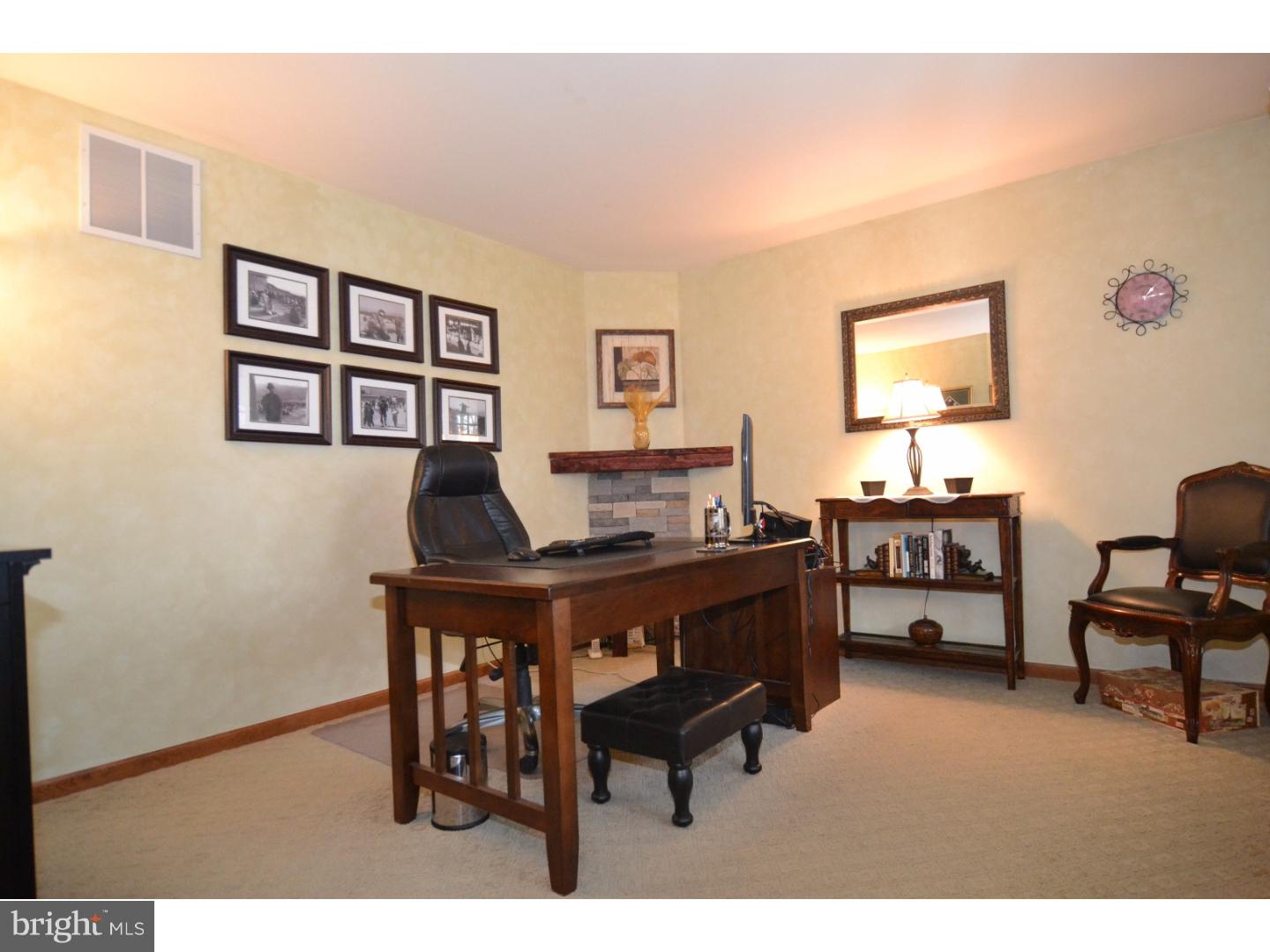 129 Oak Leaf Road Berlin, NJ 08009 - Photo 12 of 23