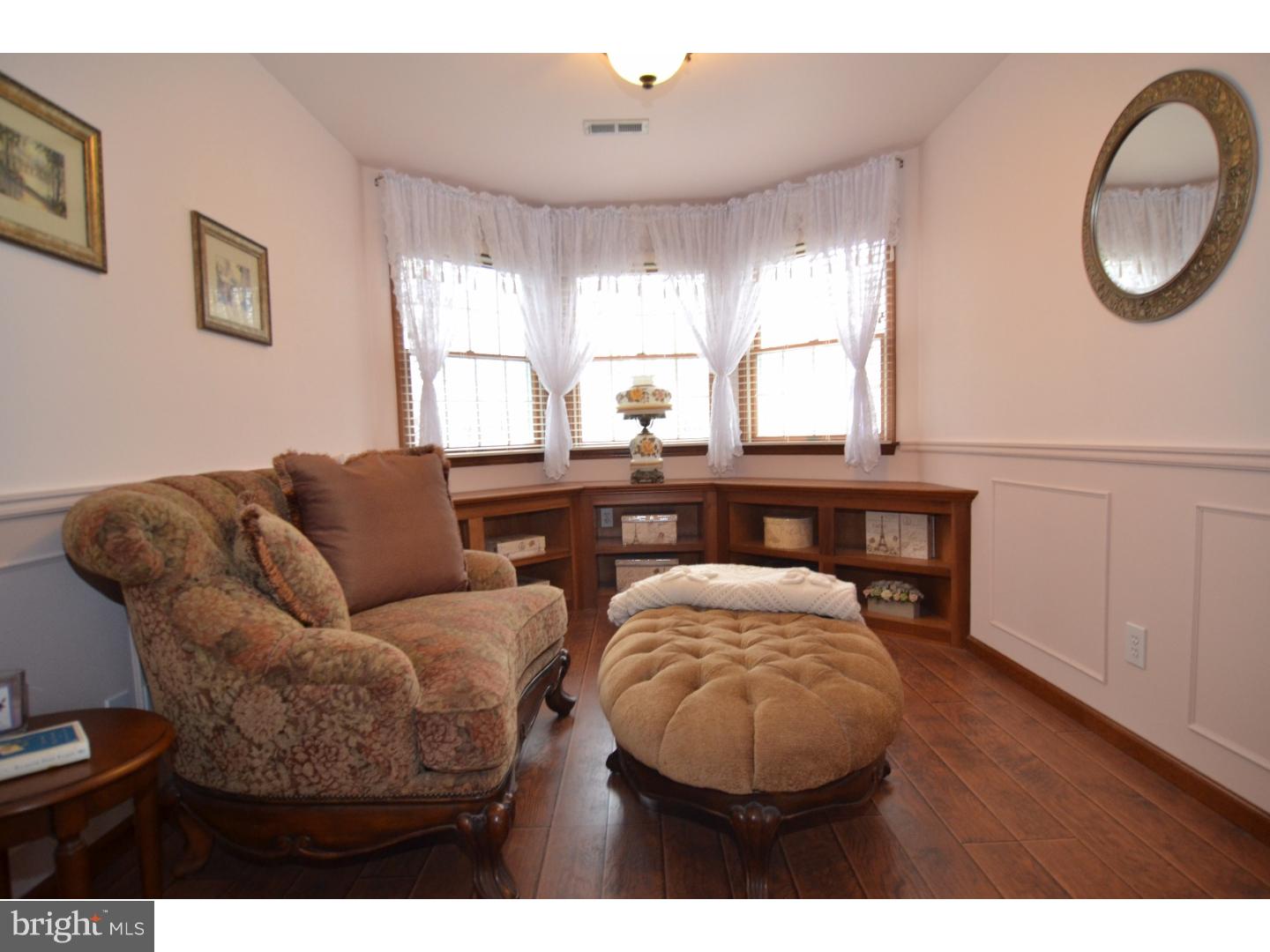 129 Oak Leaf Road Berlin, NJ 08009 - Photo 15 of 23