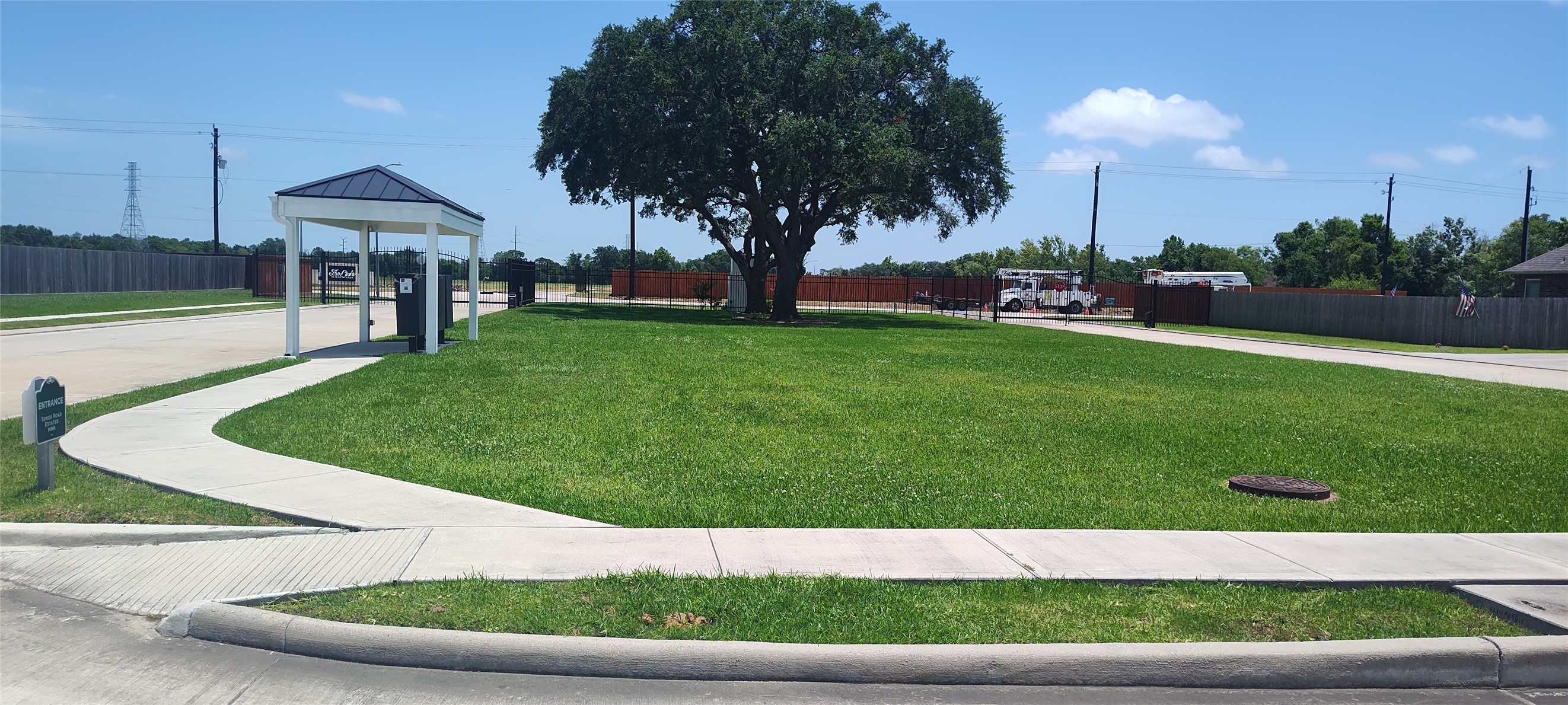 3138 North Tower Circle Santa Fe, TX 77517 - Photo 4 of 5