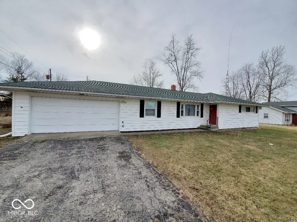 $139,900 | 203 West Walnut Street, Farmland, IN 47340