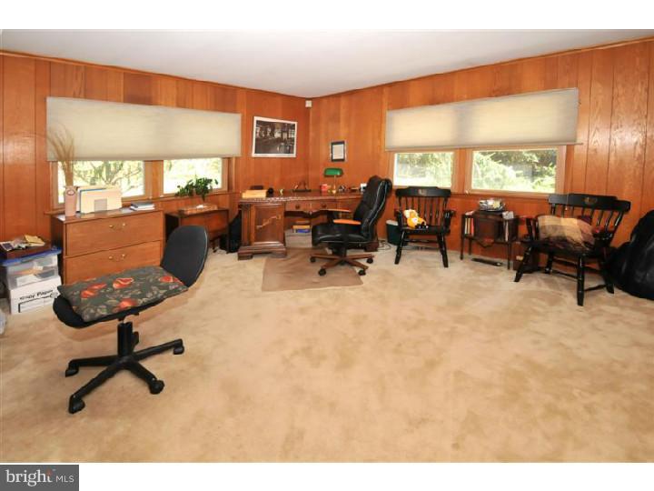 268 Pepper Road Huntingdon Valley, PA 19006 - Photo 7 of 24 Office / Study