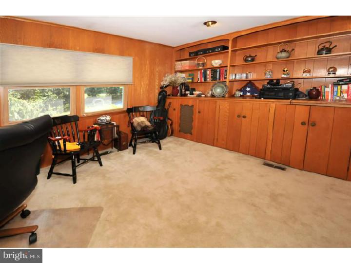 268 Pepper Road Huntingdon Valley, PA 19006 - Photo 8 of 24 Office / Study
