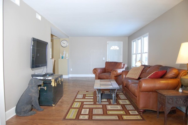 40W709 Plank Road Elgin, IL 60124 - Photo 6 of 22