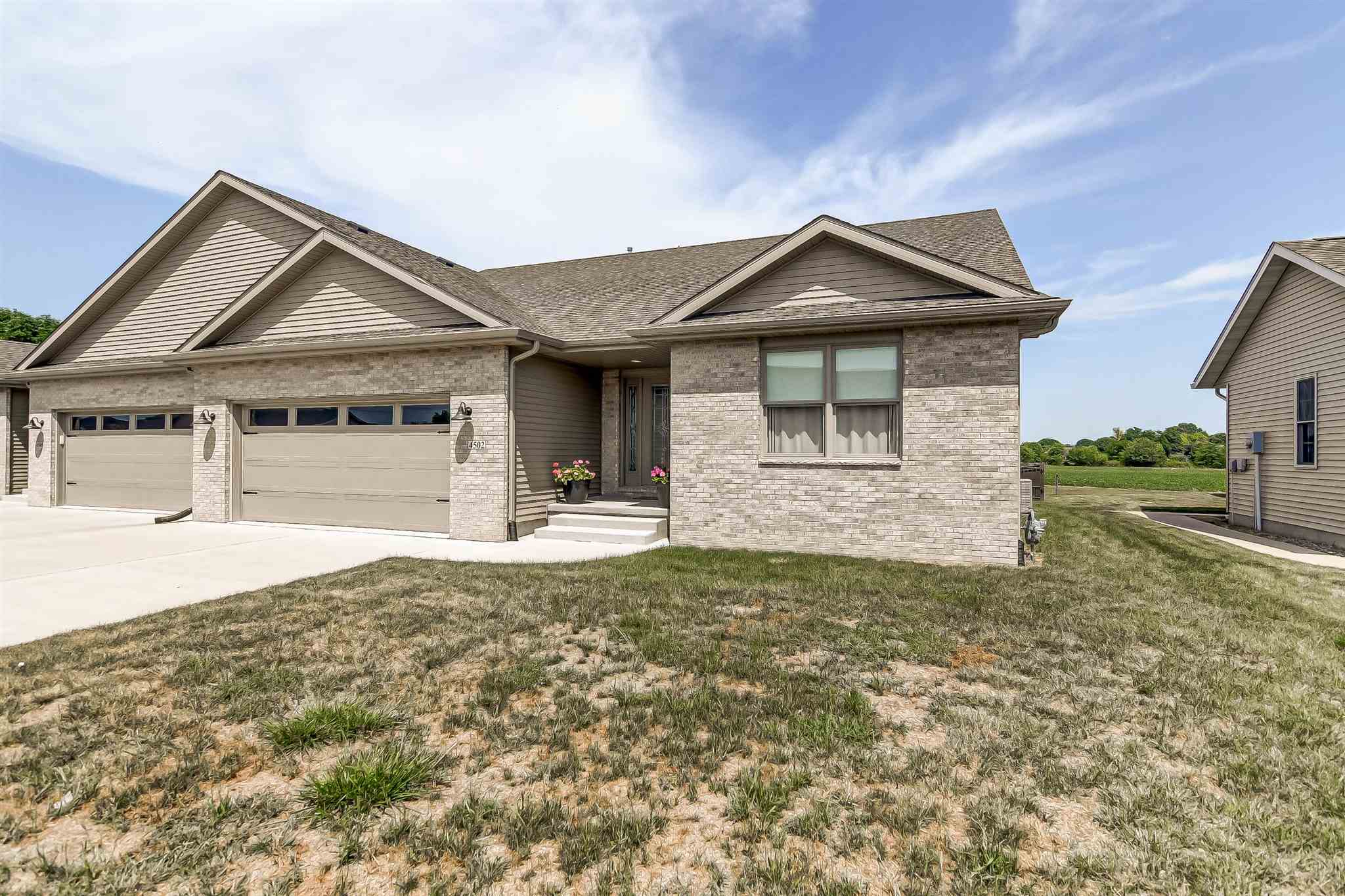4502 Castle Pines Drive Springfield, IL 62711 - Photo 1 of 26 Gallery Image 1
