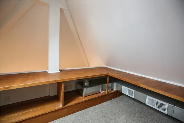 $2,100 | 11 Portsmouth Terrace, Unit 3, Rochester, NY 14607