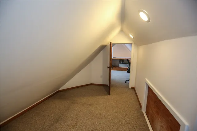 $2,100 | 11 Portsmouth Terrace, Unit 3, Rochester, NY 14607