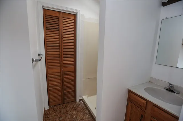 $2,100 | 11 Portsmouth Terrace, Unit 3, Rochester, NY 14607