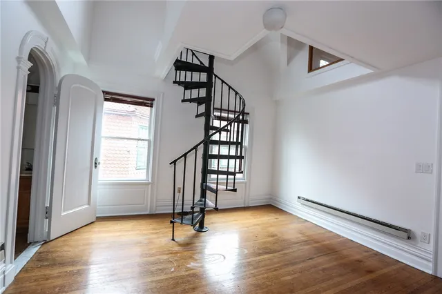 $2,100 | 11 Portsmouth Terrace, Unit 3, Rochester, NY 14607