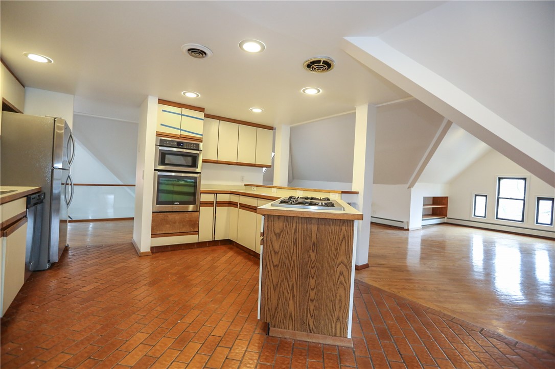 11 Portsmouth Terrace, Unit 3 Rochester, NY 14607 - Photo 3 of 27