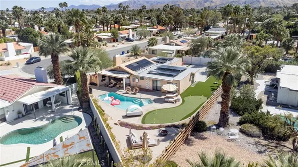$1,225,000 | 575 North Burton Way, Palm Springs, CA 92262