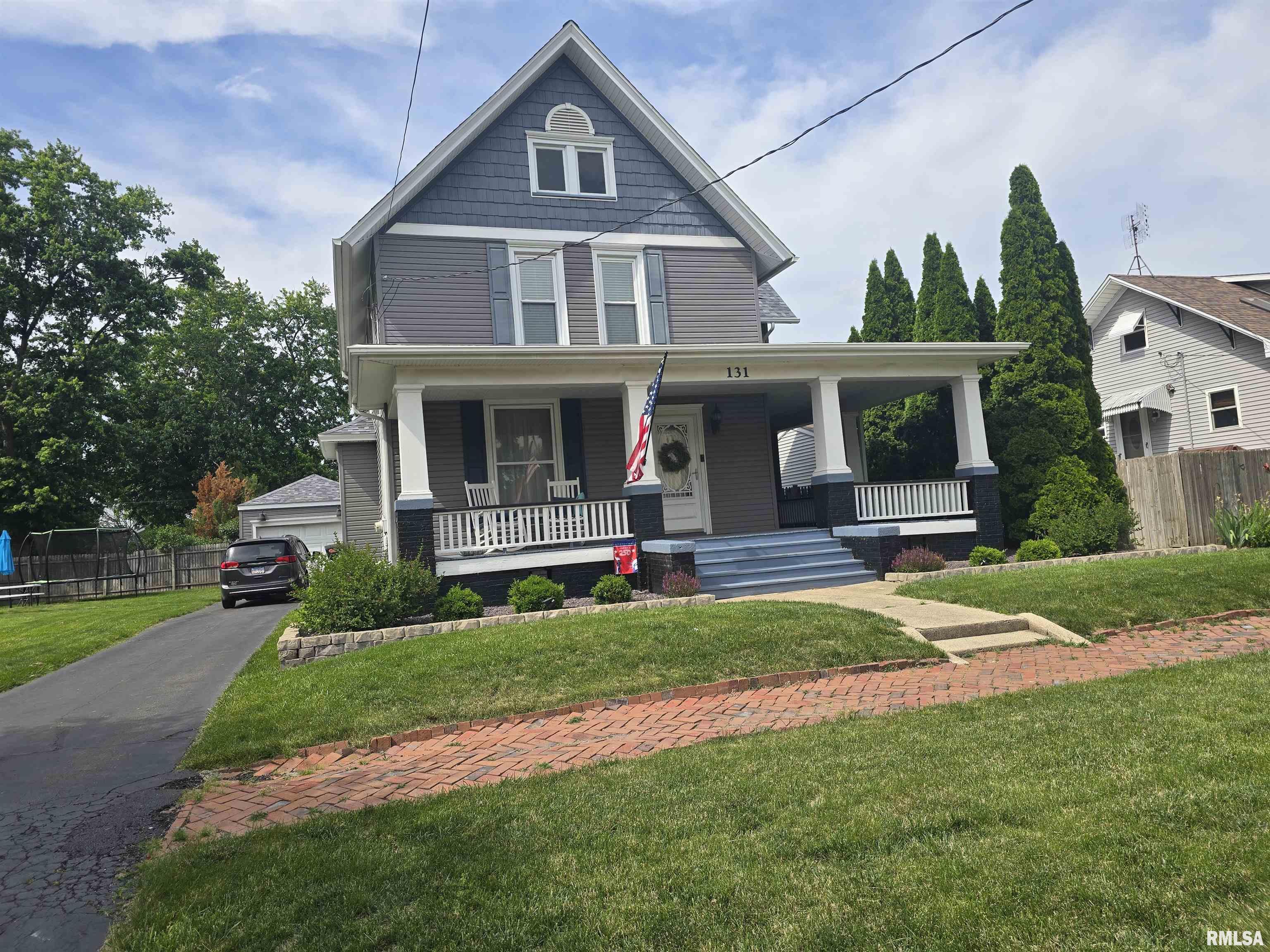 131 West Olive Street Canton, IL 61520 - Photo 2 of 76