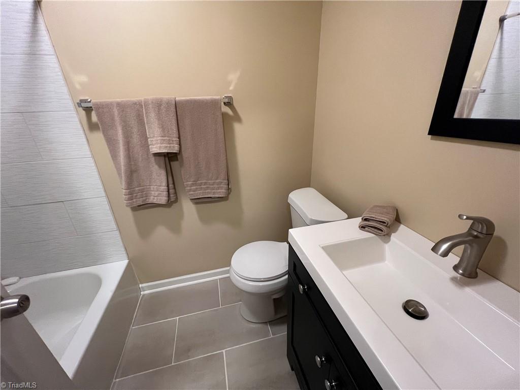 1309 Penny Road High Point, NC 27265 - Photo 35 of 50