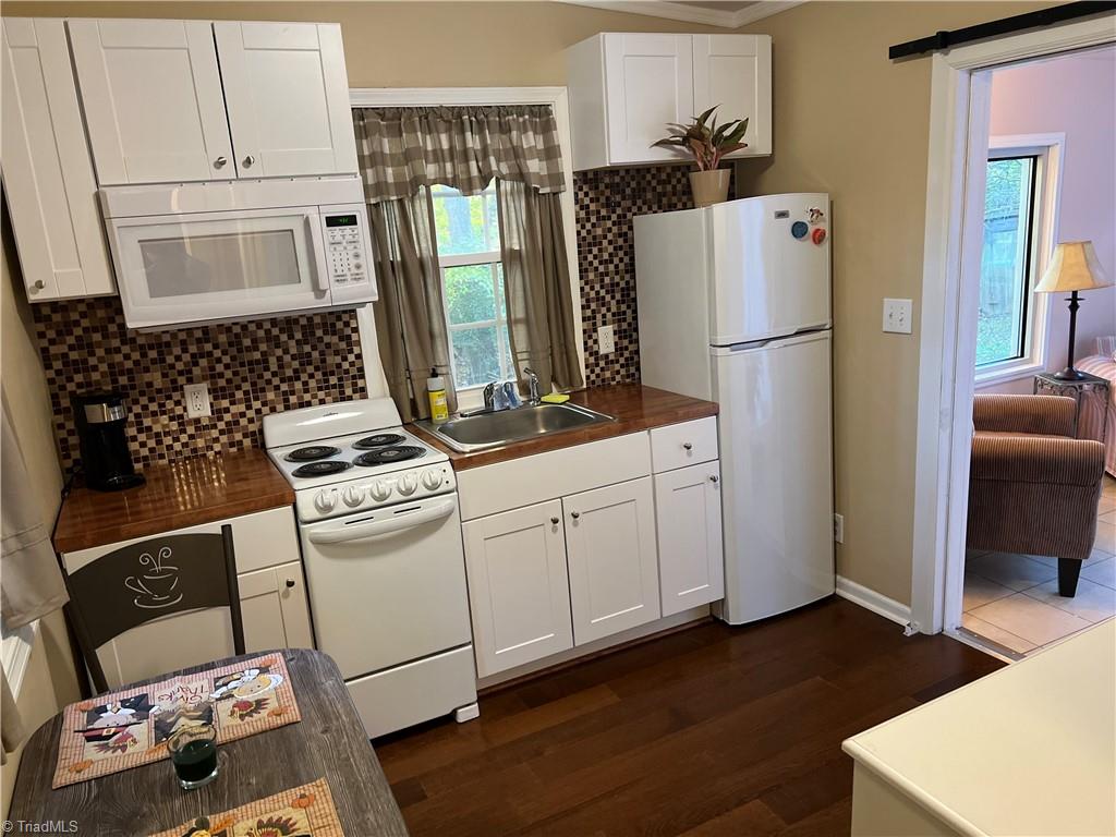 1309 Penny Road High Point, NC 27265 - Photo 36 of 50