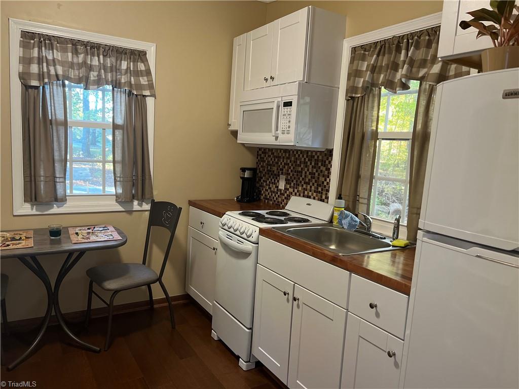 1309 Penny Road High Point, NC 27265 - Photo 38 of 50