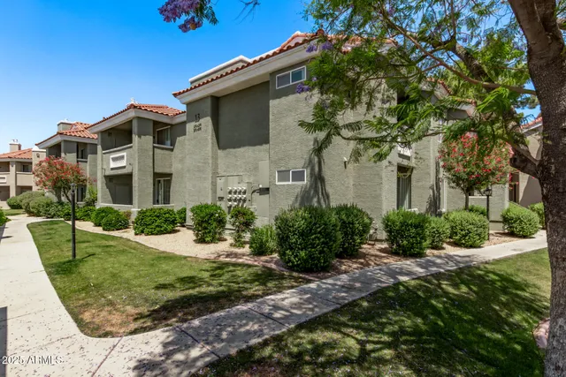 $187,000 | 2929 West Yorkshire Drive, Unit 2074, Phoenix, AZ 85027