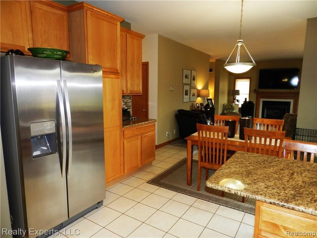 49020 Willis Road Belleville, MI 48111 - Photo 12 of 31 Kitchen