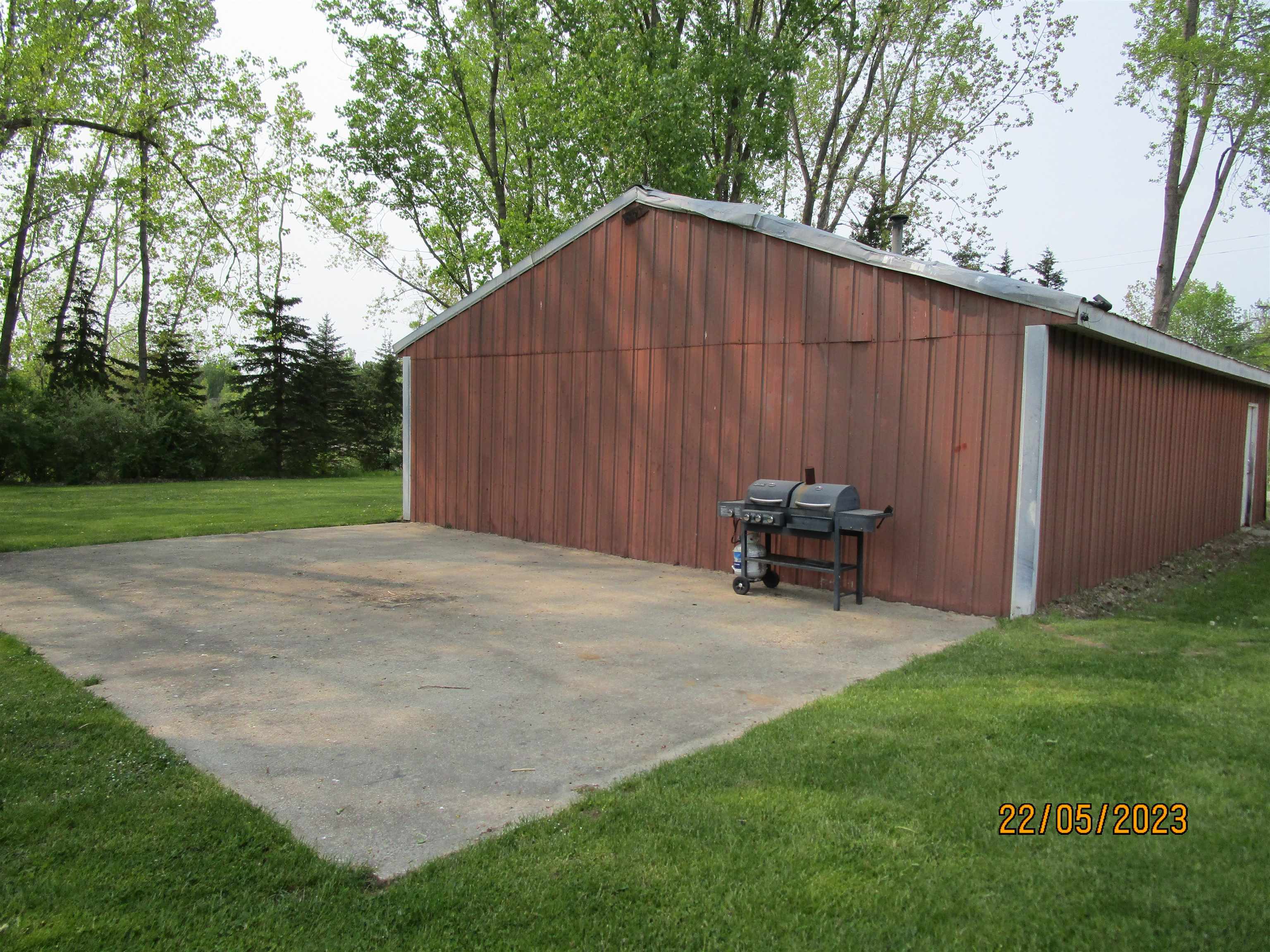 4577 West Remus Road Mount Pleasant, MI 48858 - Photo 27 of 28 1911305-26.JPG