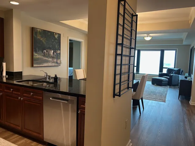 $435,000 | 121 North Monroe Street, Unit 8007, Tallahassee, FL 32301